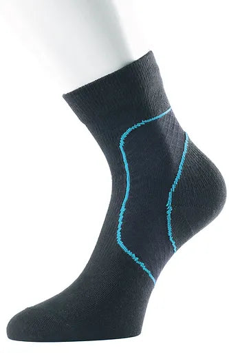 UP5190 ultimate performance compression ankle support sock in black
