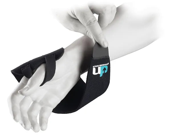 UP5365 Ultimate performance wrist wrap showing how to apply