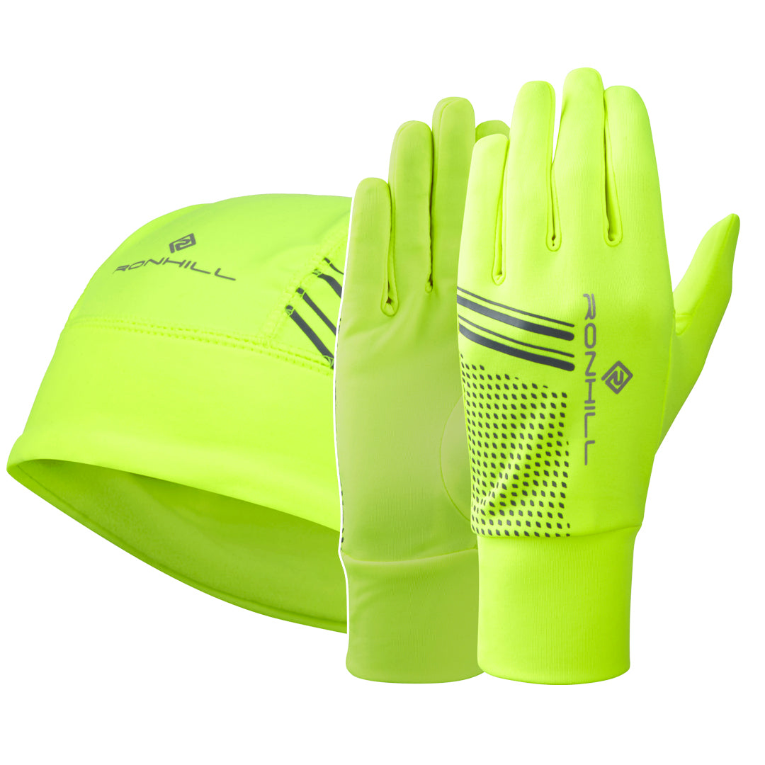 The Ronhill Beanie & Glove Set is a popular hat and glove set that is designed for runners who are out in all weather conditions.
The pack includes gloves and a beanie manufactured with warming thermalite fabric. This temperature regulating material is great for keeping internal heat circulating on those cold days. They also feature mesh panels for improved breathability.