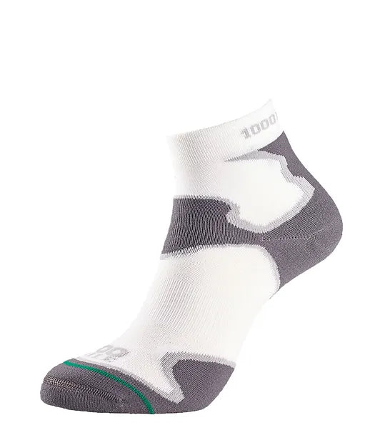 1000 Mile fusion anklet men's sock in white and grey